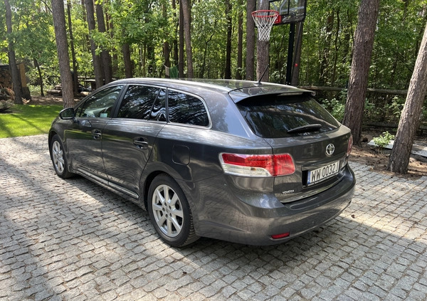 Toyota Avensis cena 27000 przebieg: 210000, rok produkcji 2010 z Grójec małe 56